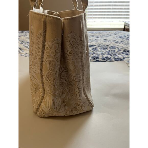 Oscar de la Renta | Floral Lace Cream Canvas Bag Neiman Marcus - Picture 3 of 9